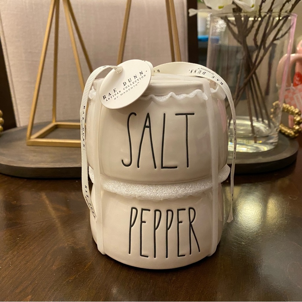 Rae Dunn Ceramic Stackable SALT/PEPPER Cellars.